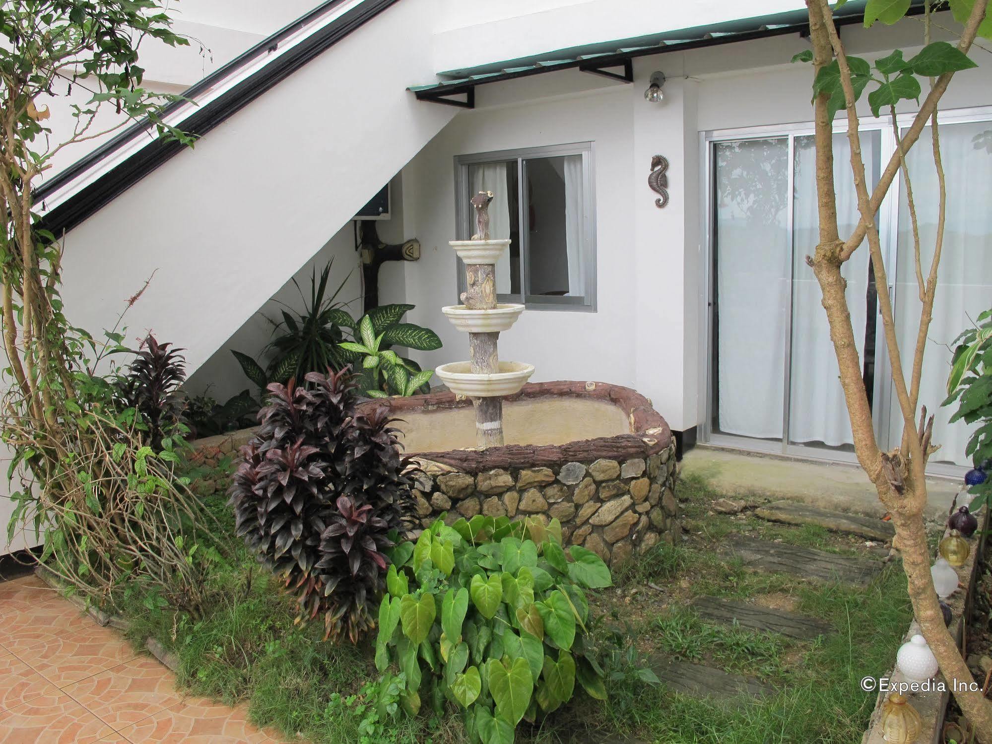 Seahorse Villa Puerto Galera Exteriör bild